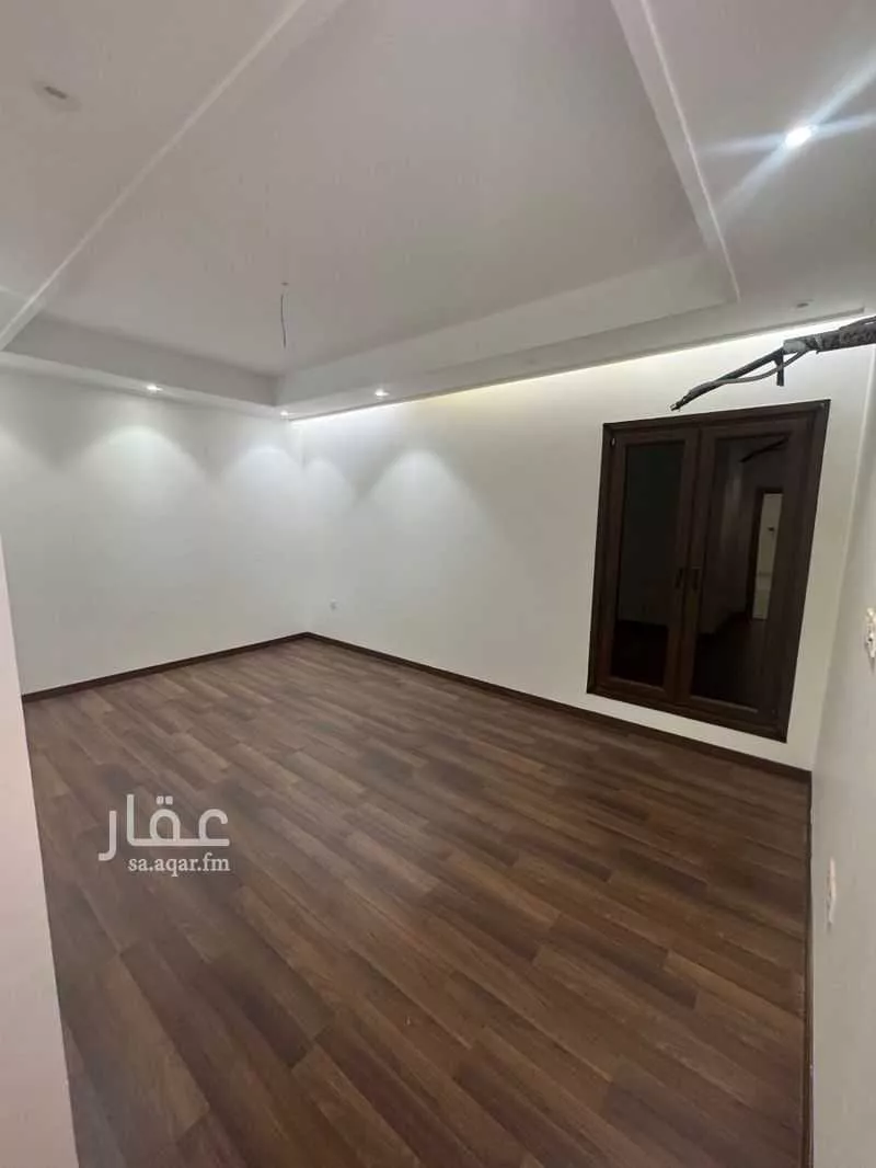 شقة 5 غرف في الريان 10