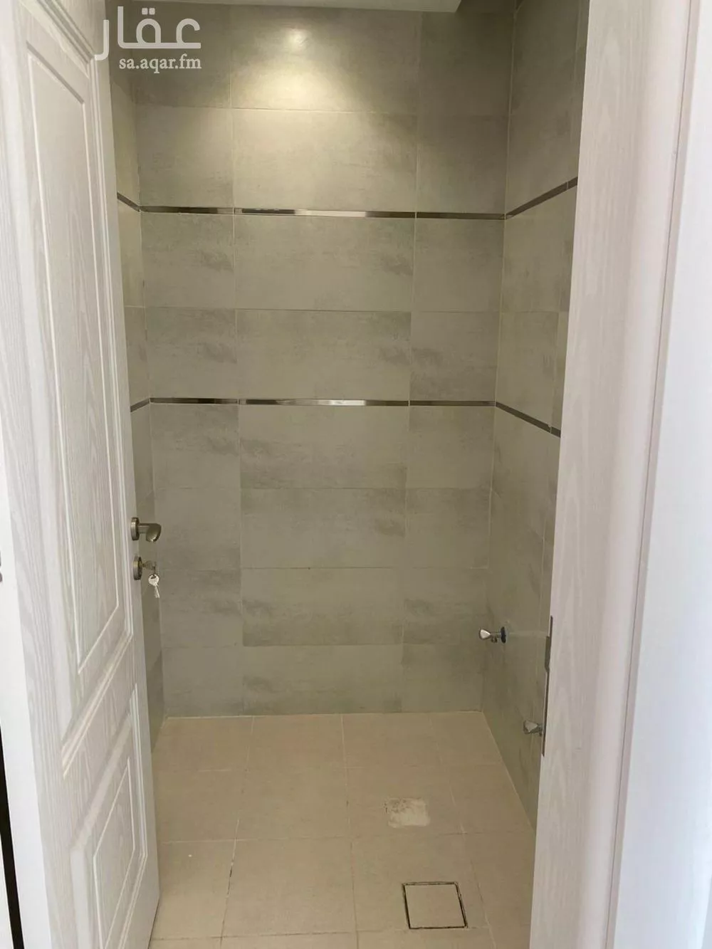 4 bedroom apartment in Al Salamah 7