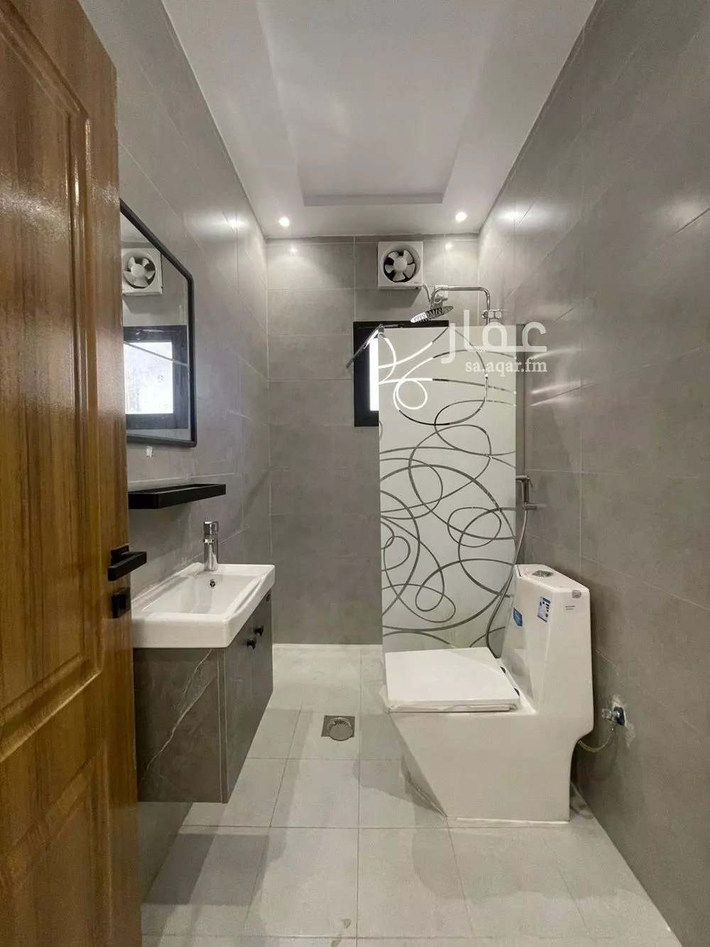 5 bedroom apartment in Al Marwa 4