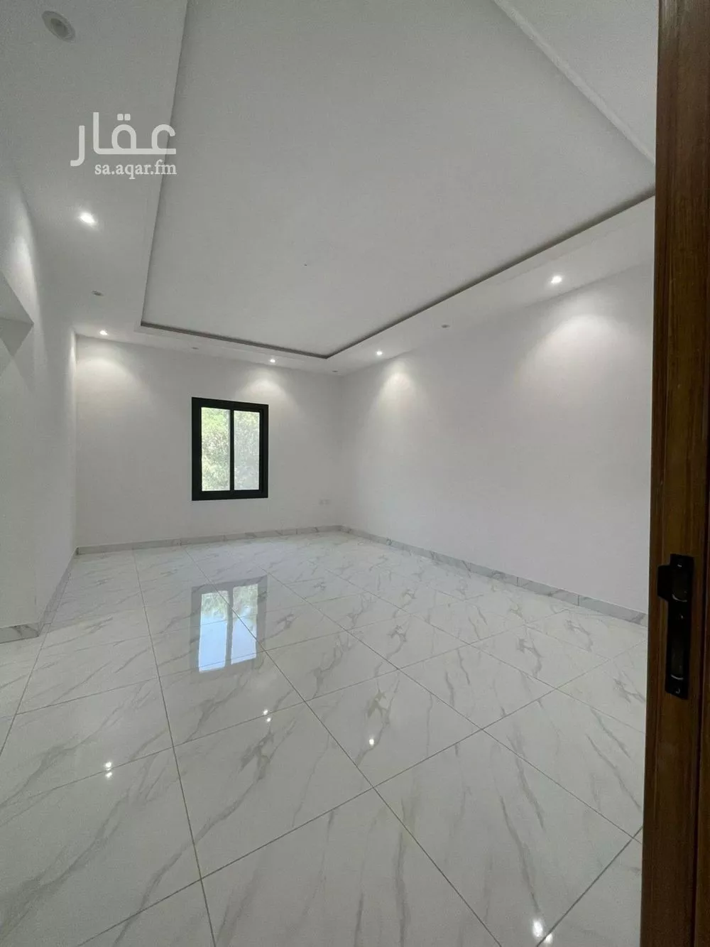 5 bedroom apartment in Al Marwa 6