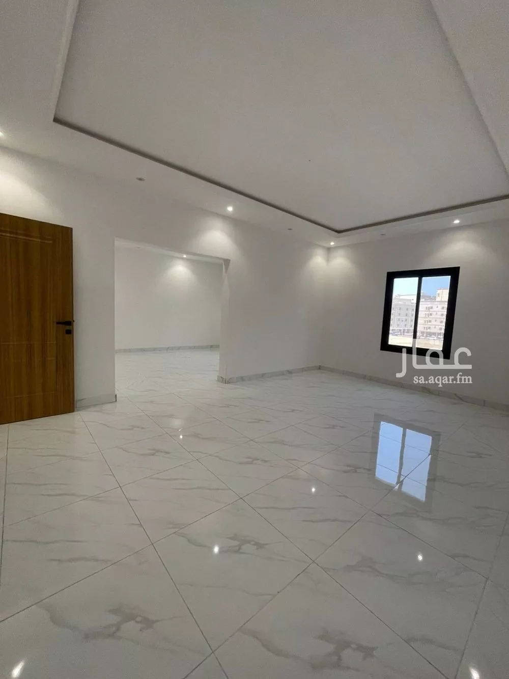 5 bedroom apartment in Al Marwa 10