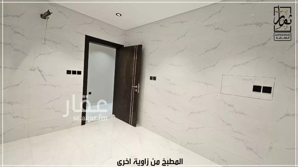 شقة 4 غرف في الريان 8