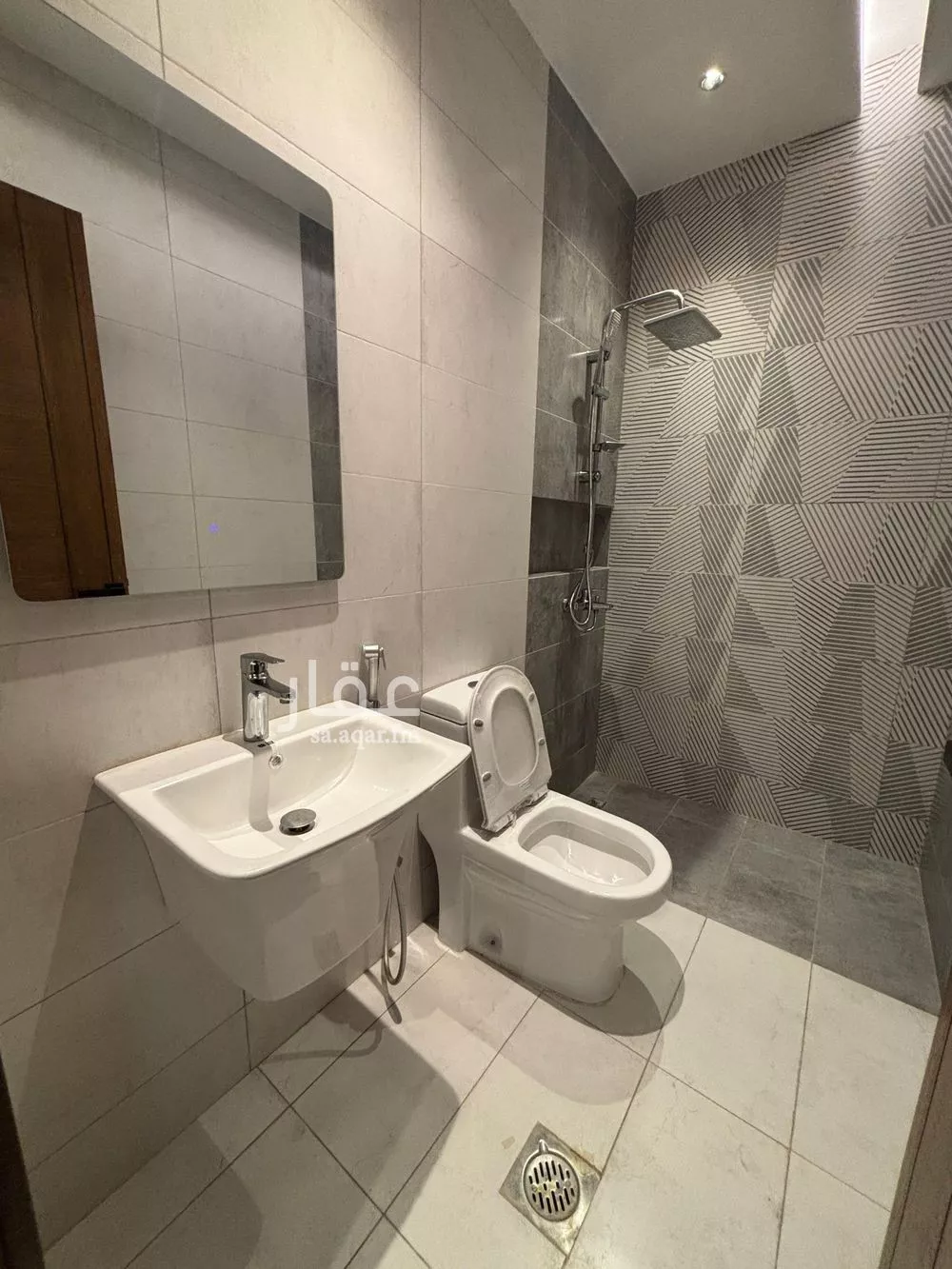 4 bedroom apartment in Al Rehab, Jeddah 9