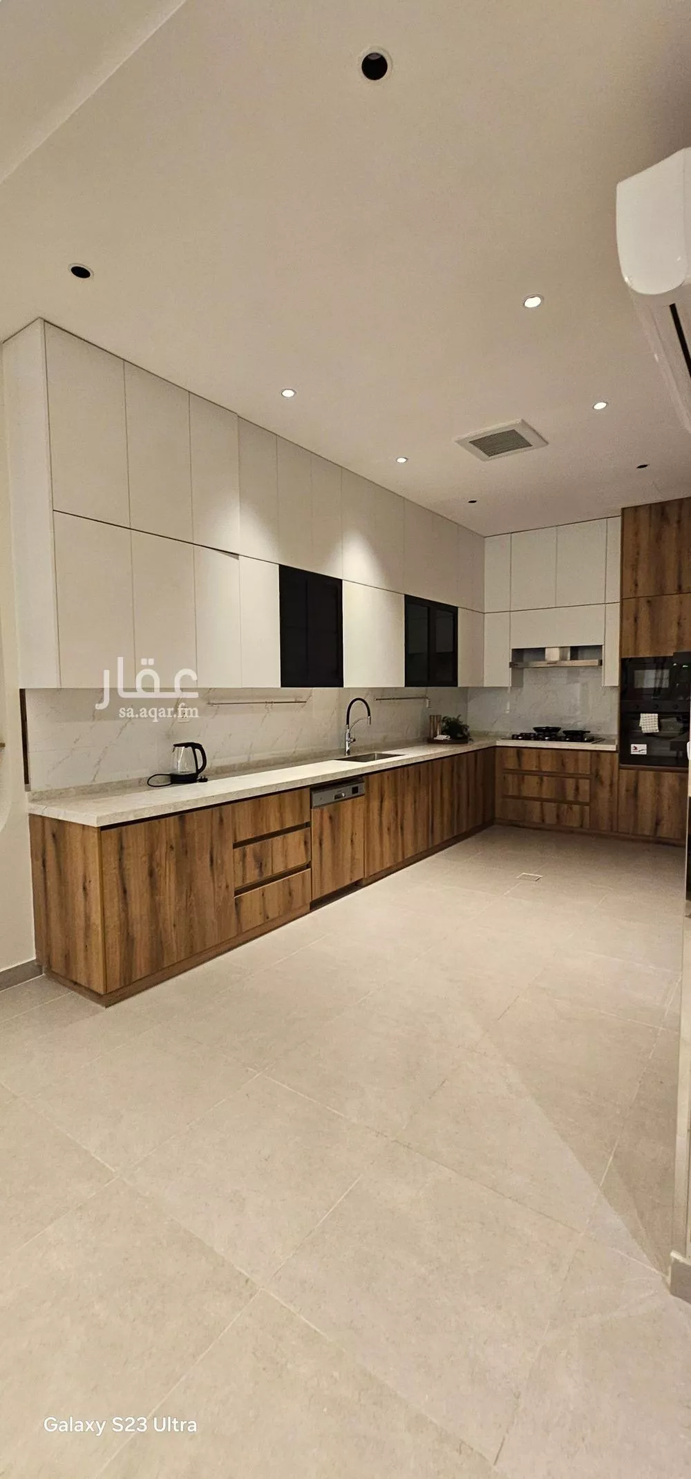 6 bedroom apartment in Al Wurud 28