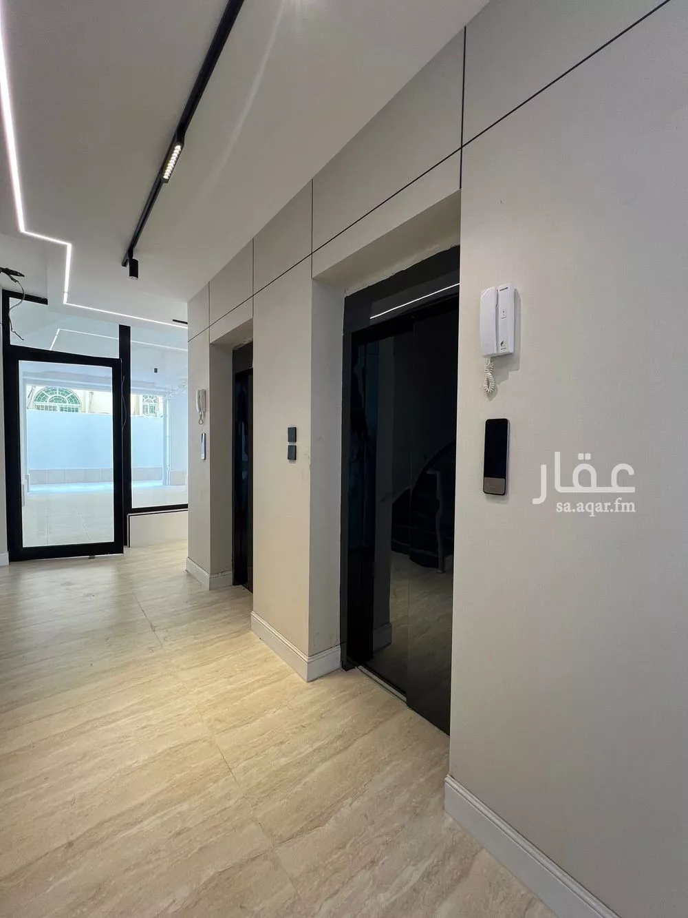5 bedroom apartment in Al Rabwa 4