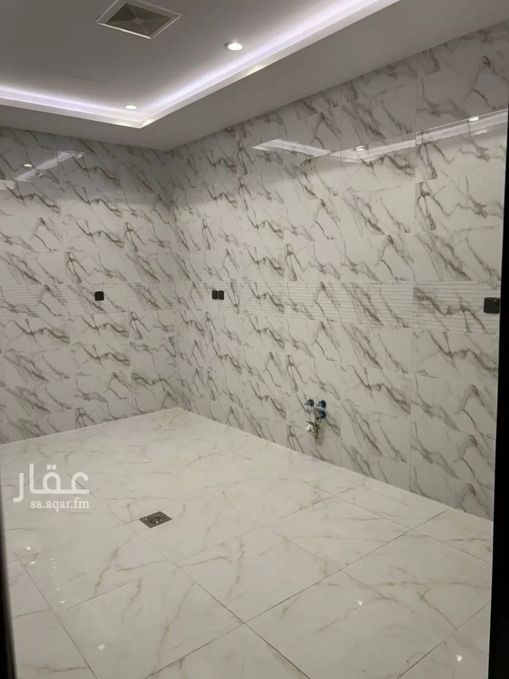 شقة 4 غرف في الريان 9