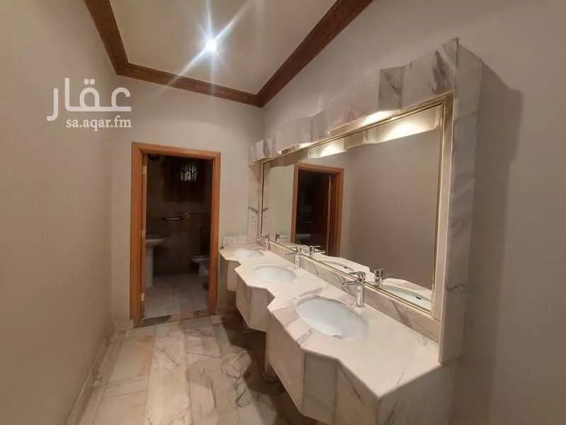 5 bedroom villa in Al Jazirah, Riyadh 9