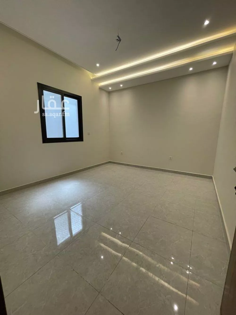 5 bedroom apartment in Al Marwa 10