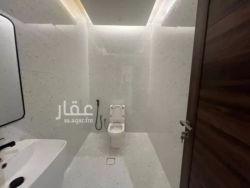 2 bedroom apartment in Al Safaa, Eastern Province 9