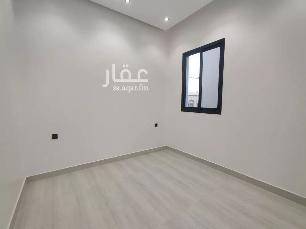 6 bedroom villa in Al Uraija Al Awsat, Riyadh 11
