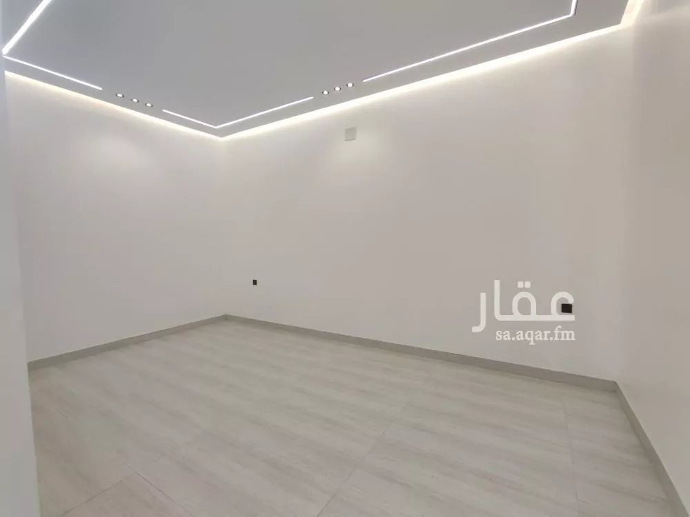 6 bedroom villa in Al Uraija Al Awsat, Riyadh 10