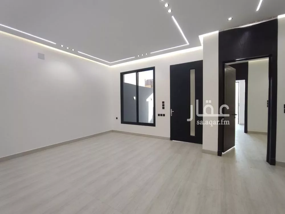 6 bedroom villa in Al Uraija Al Awsat, Riyadh 9