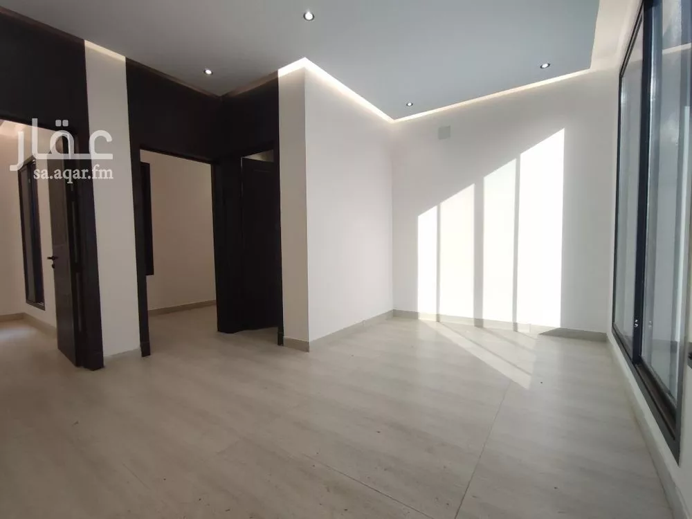 6 bedroom villa in Al Uraija Al Awsat, Riyadh 3