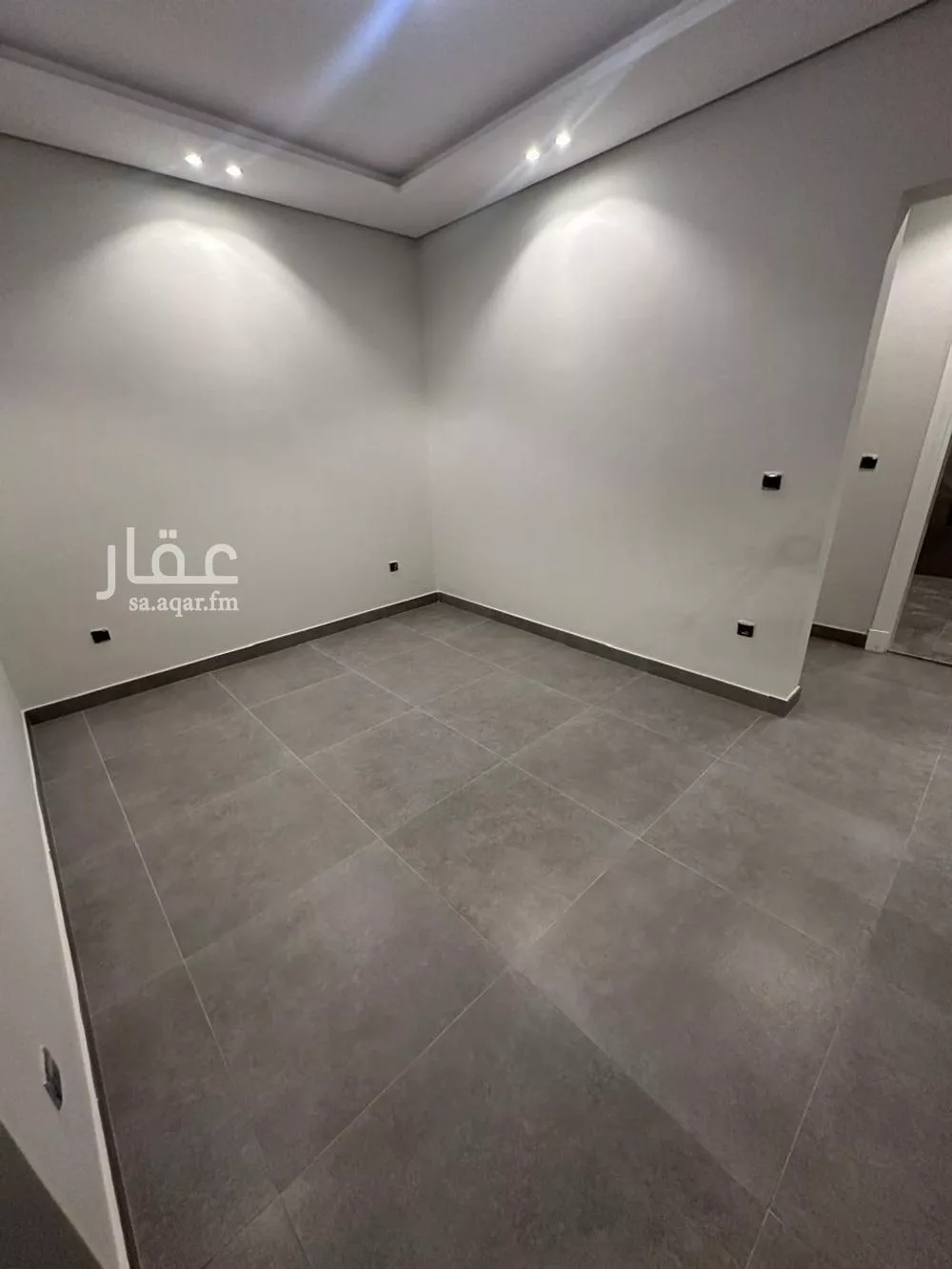 5 bedroom apartment in Al Salamah 6