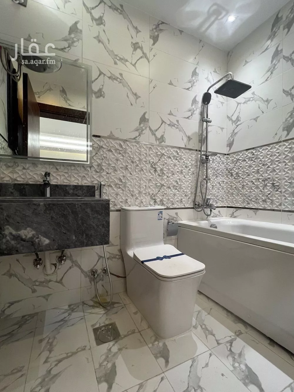 3 bedroom apartment in Al Sawari 7
