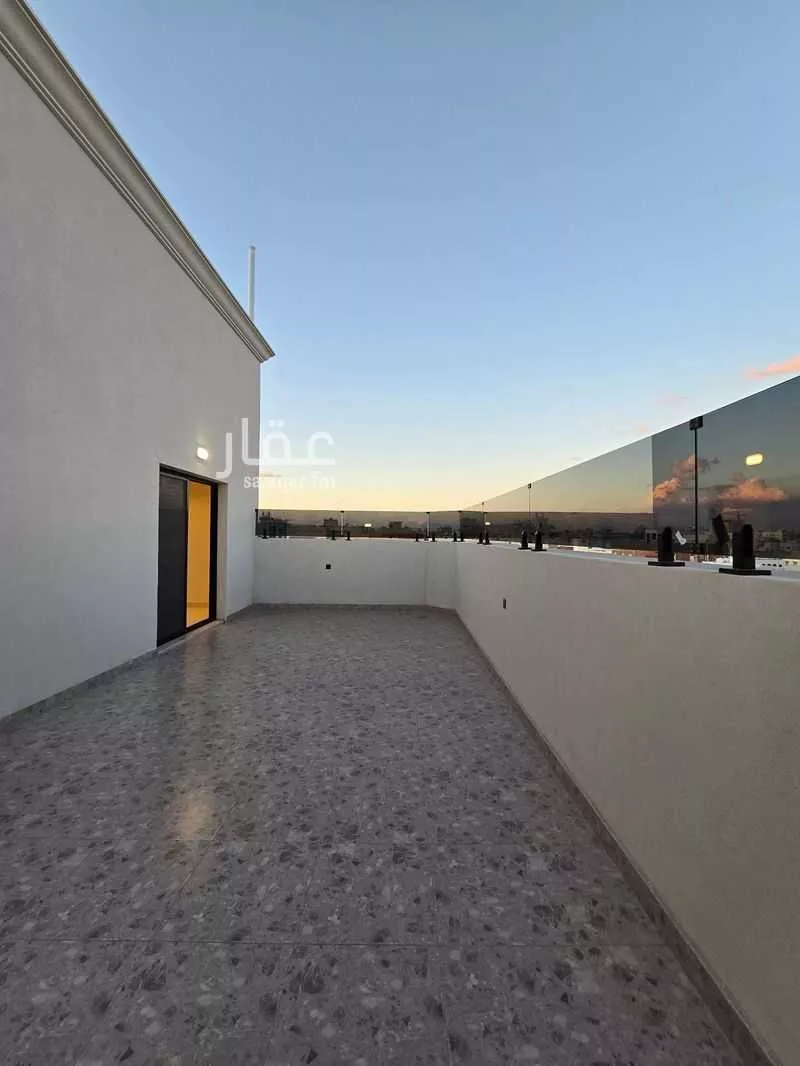 3 bedroom apartment in Al Rawdah 14