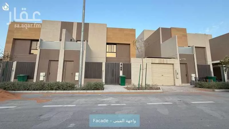 فيلا في العارض