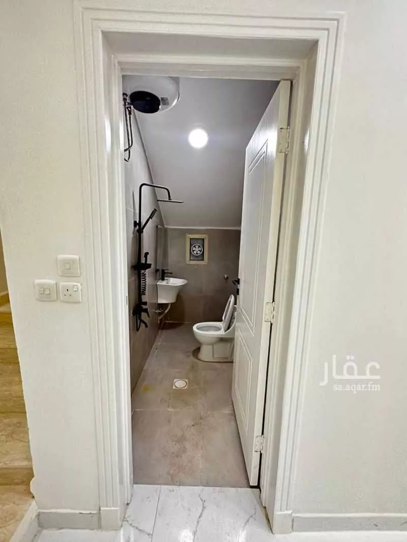 4 bedroom apartment in Okaz, Riyadh 2