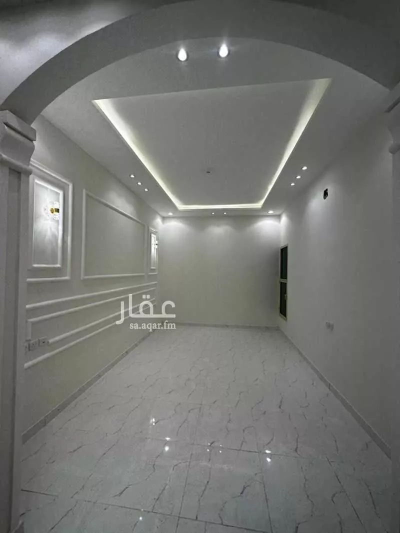 4 bedroom apartment in Okaz, Riyadh 3