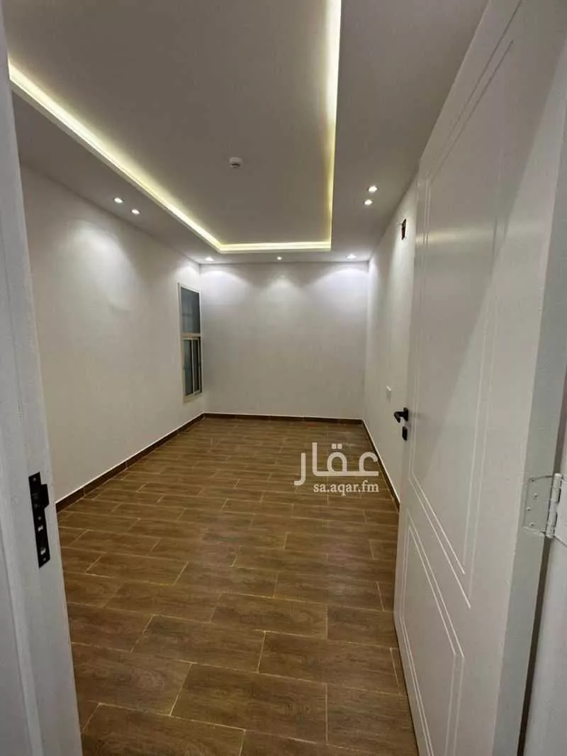 4 bedroom apartment in Okaz, Riyadh 5