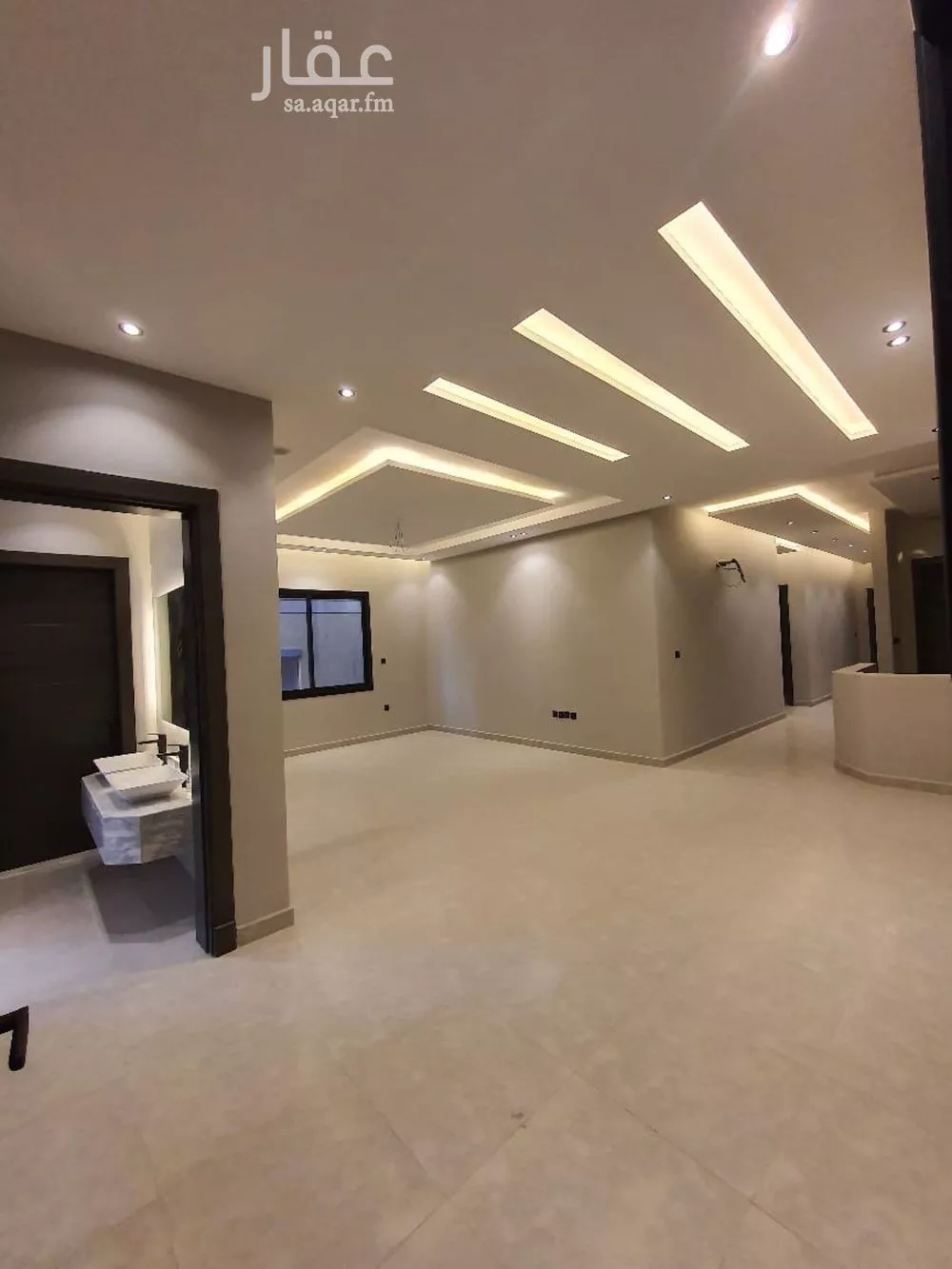 6 bedroom apartment in Al Marwa 4