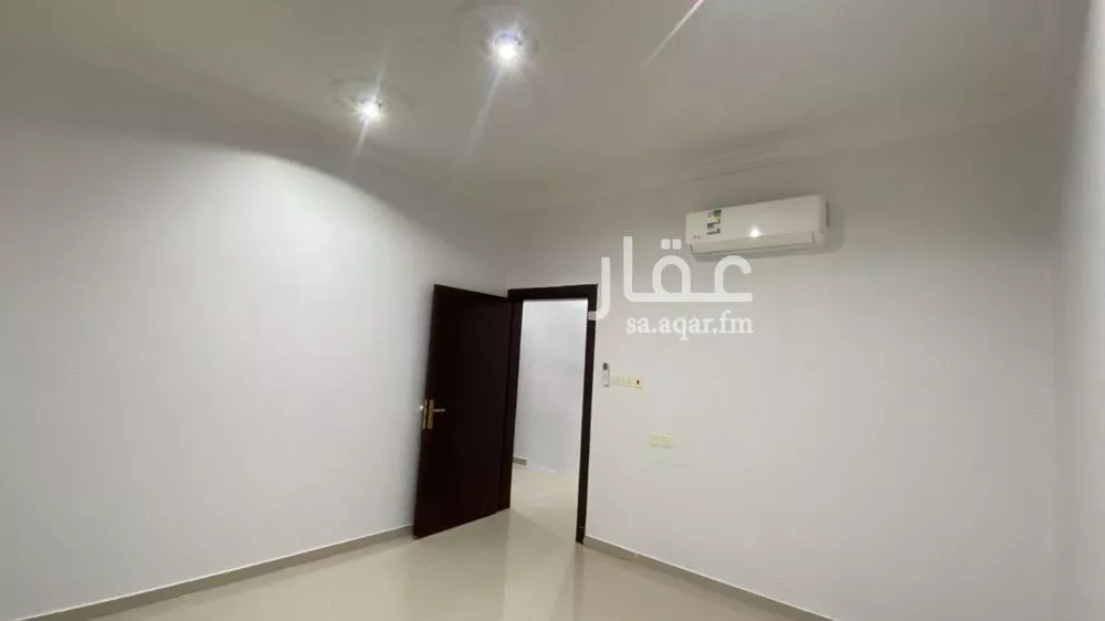 3 bedroom villa in Okaz, Riyadh 4
