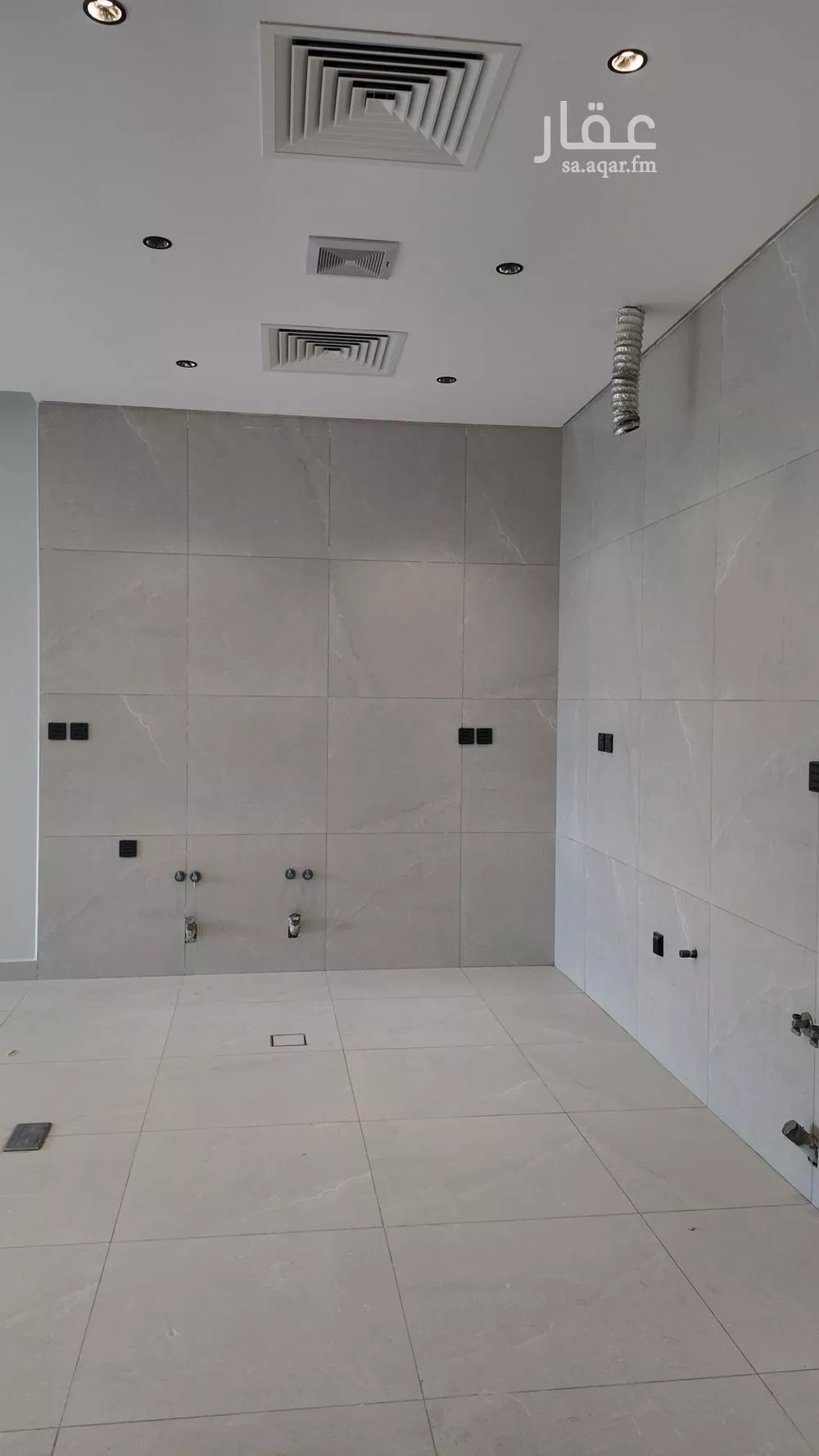 6 bedroom apartment in Al Salamah 13