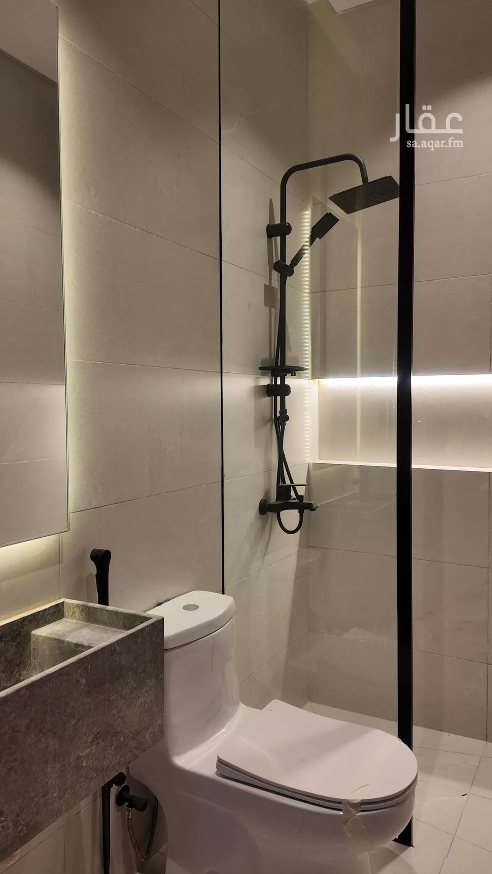 6 bedroom apartment in Al Salamah 10