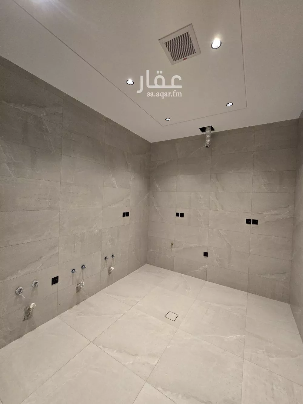 4 bedroom apartment in Al Safa 22