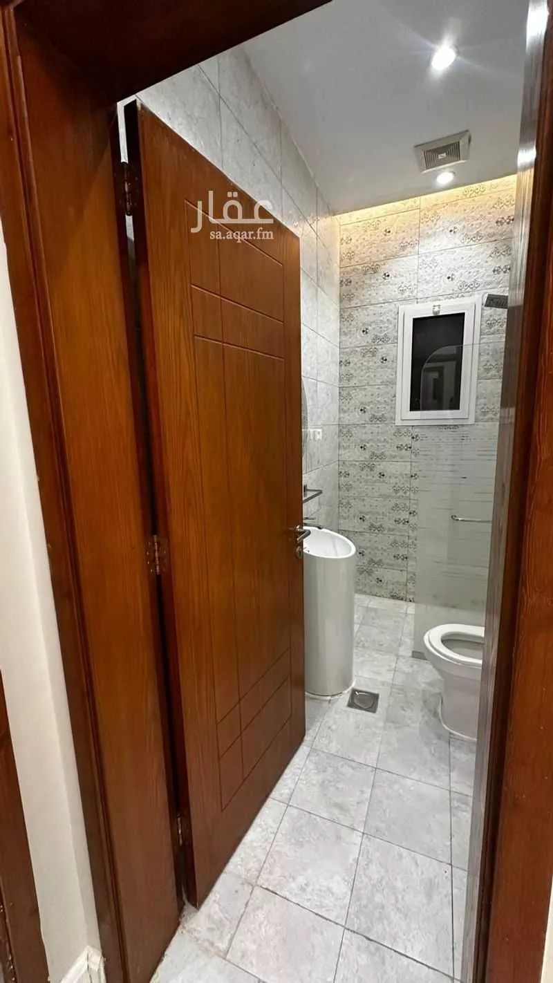 شقة 4 غرف في الصوارى 6