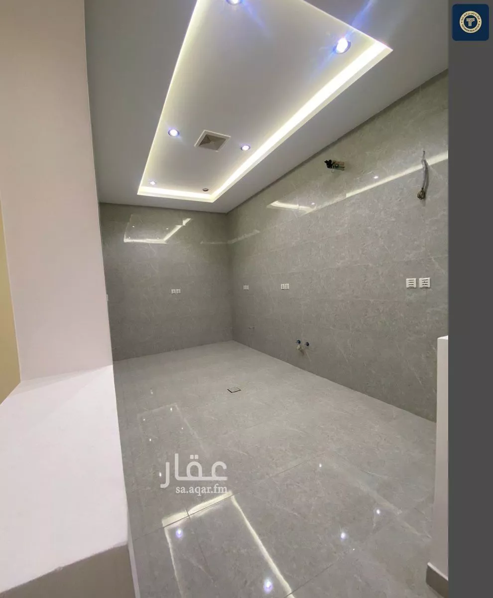 5 bedroom apartment in Al Marwa 6