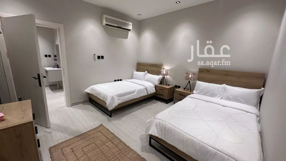 3 bedroom apartment in Granada 8