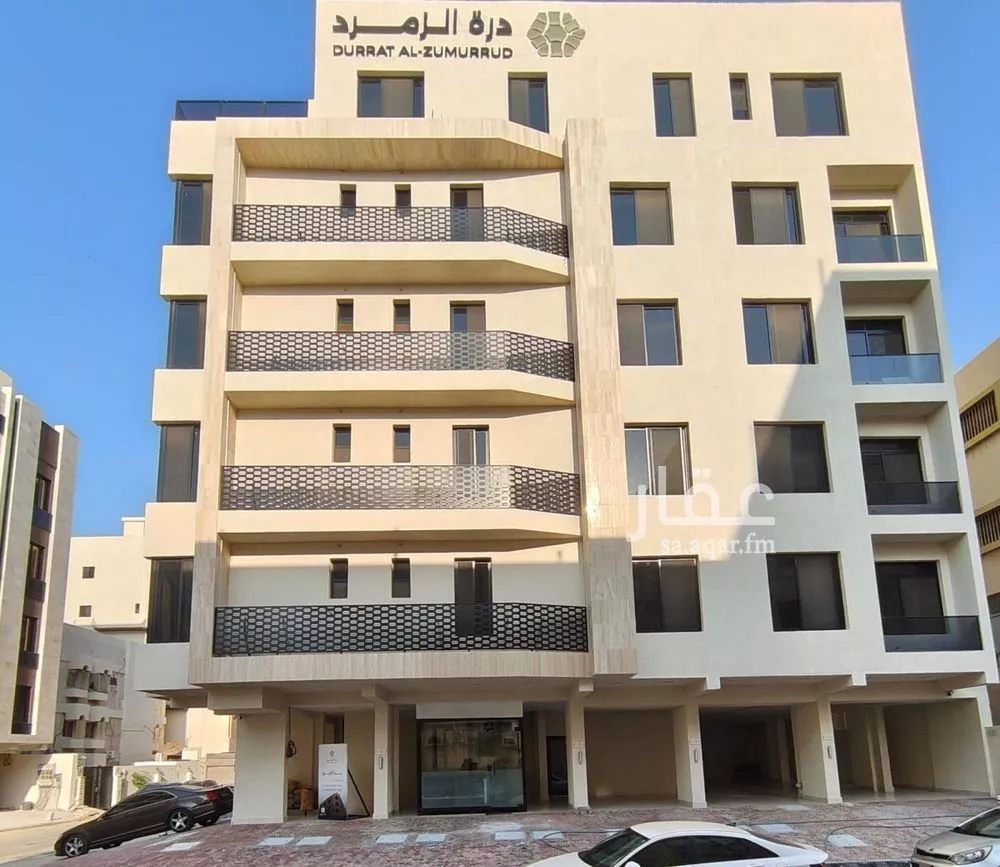 5 bedroom apartment in Al Salamah 2