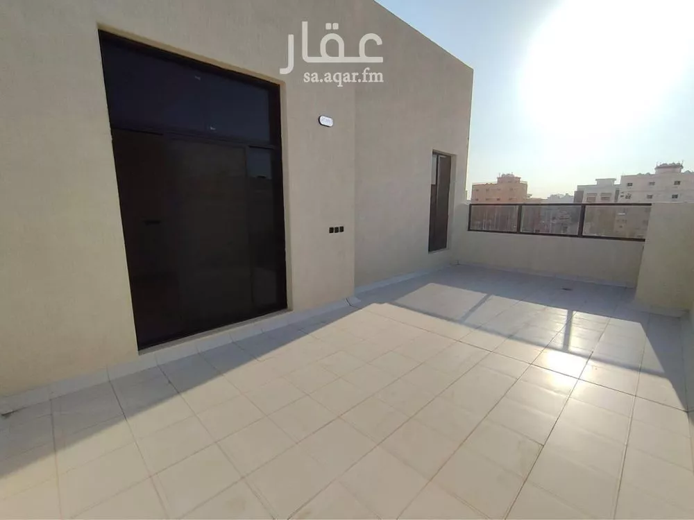 5 bedroom apartment in Al Salamah 4