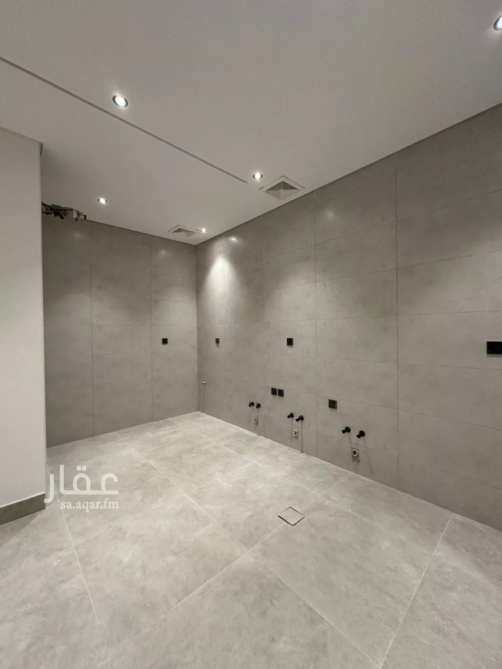3 bedroom apartment in Al Safa 9
