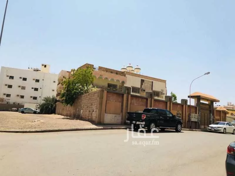 8 bedroom building in Al Areedh, Madinah
