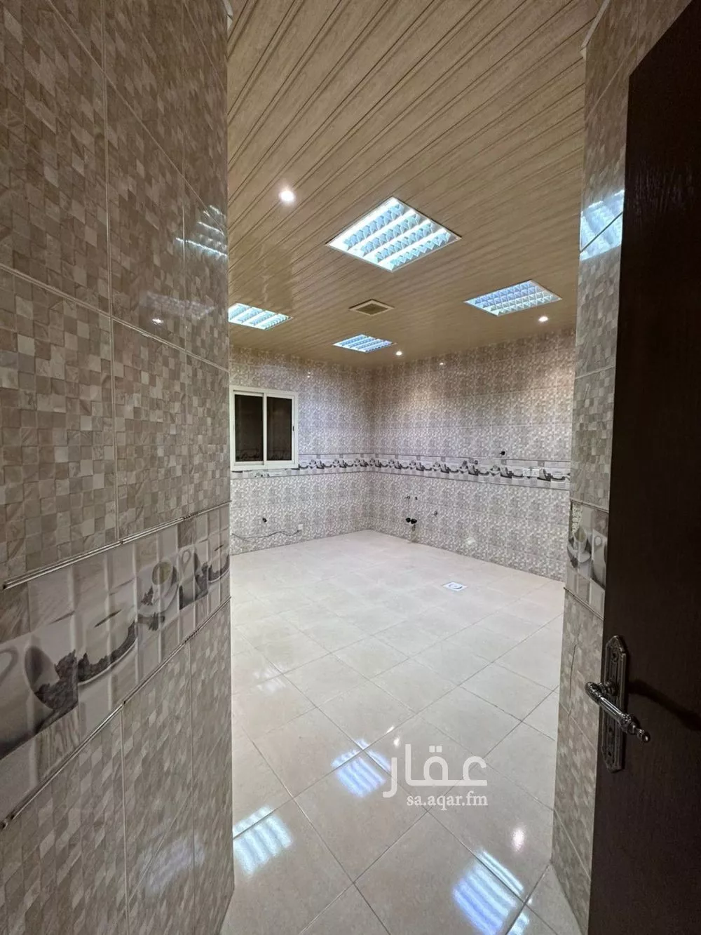 3 bedroom floor in Dhahrat Laban 3
