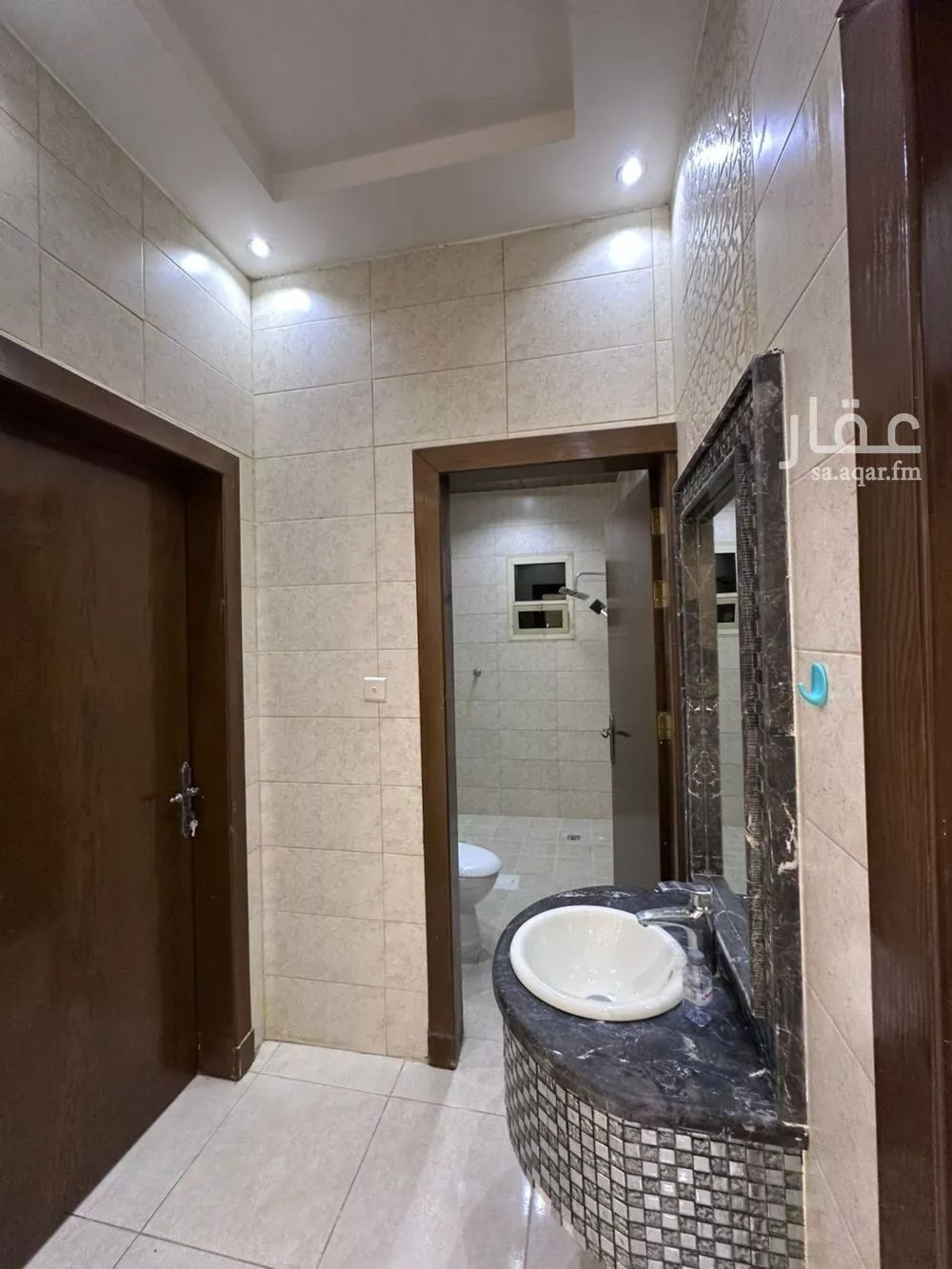 3 bedroom floor in Dhahrat Laban 4