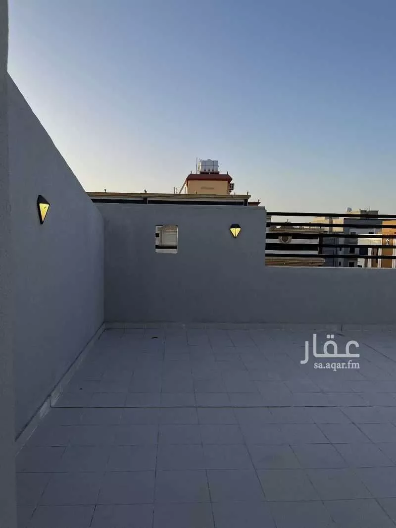 5 bedroom apartment in Al Marwa 19