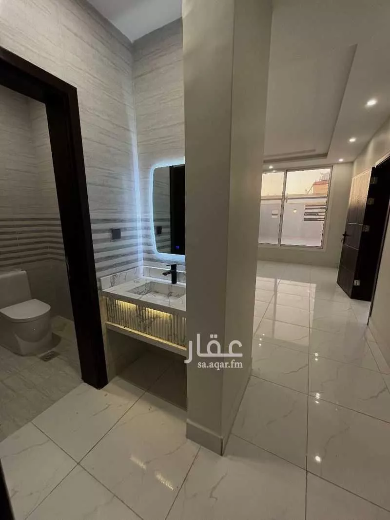 5 bedroom apartment in Al Marwa 10