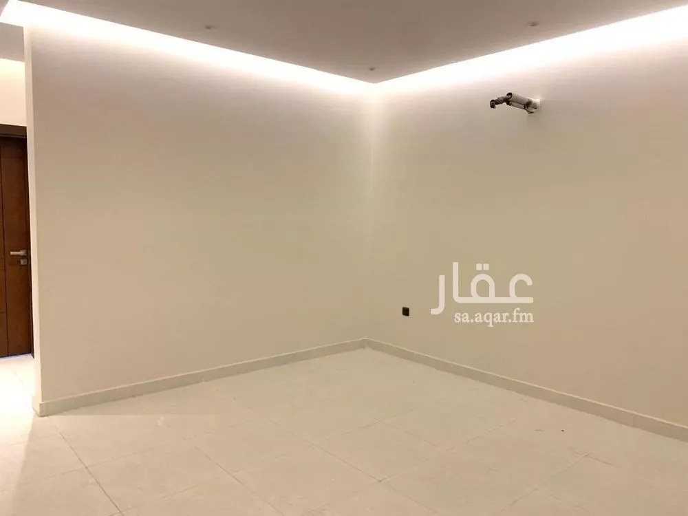 شقة 5 غرف في طيبة 7
