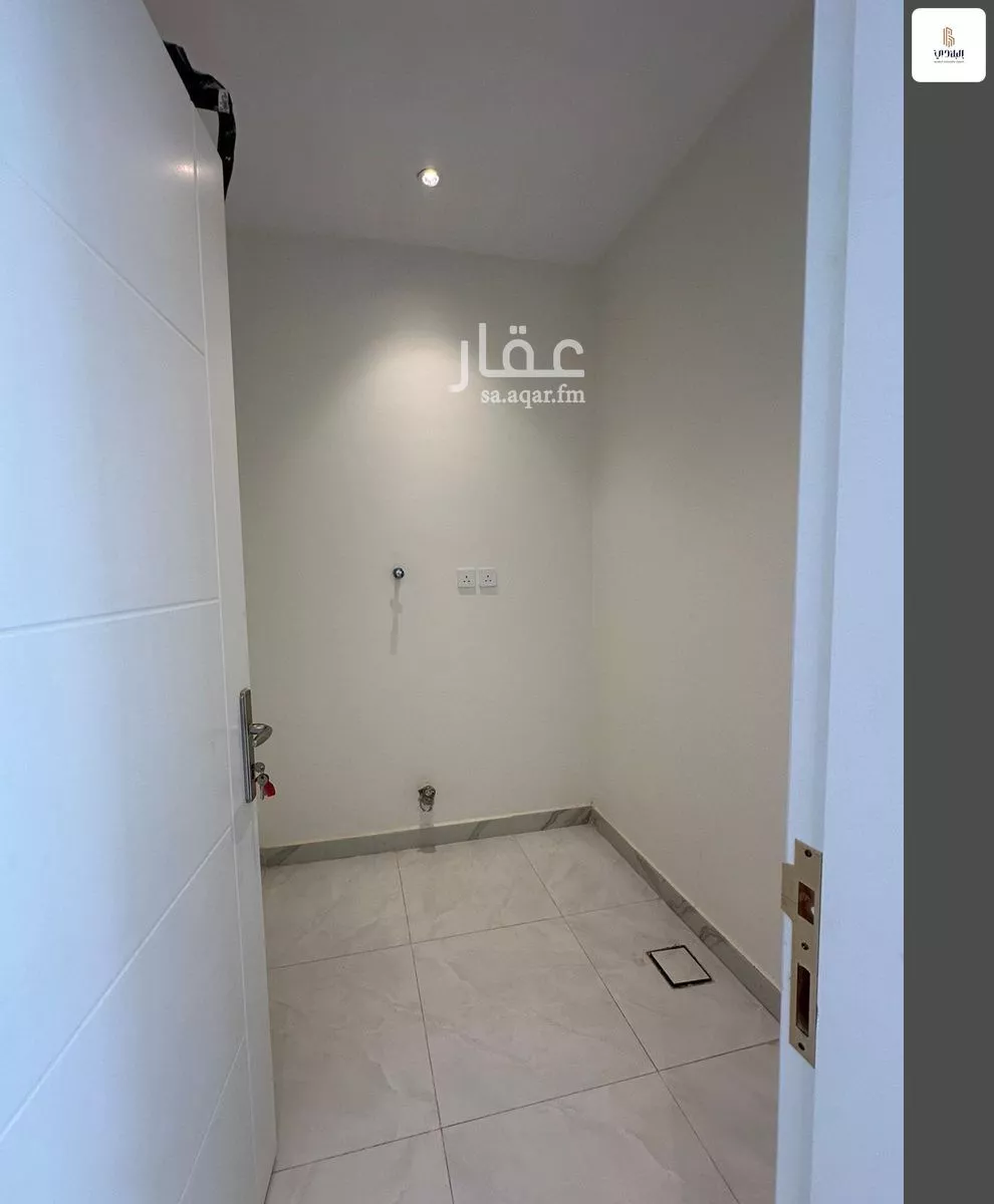 5 bedroom apartment in Al Safa 15