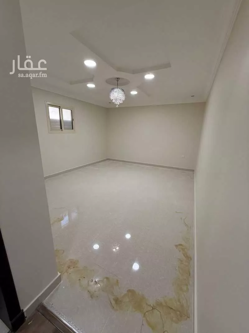 شقة 7 غرف في الندى 20