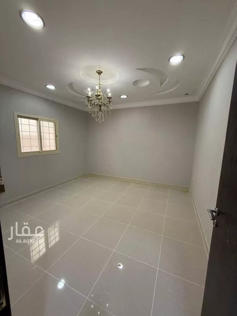 شقة 7 غرف في الندى 22