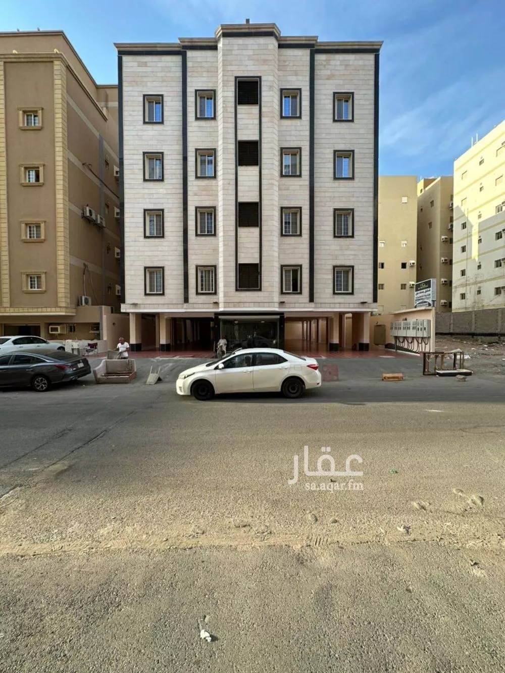 شقة 5 غرف في الريان 8