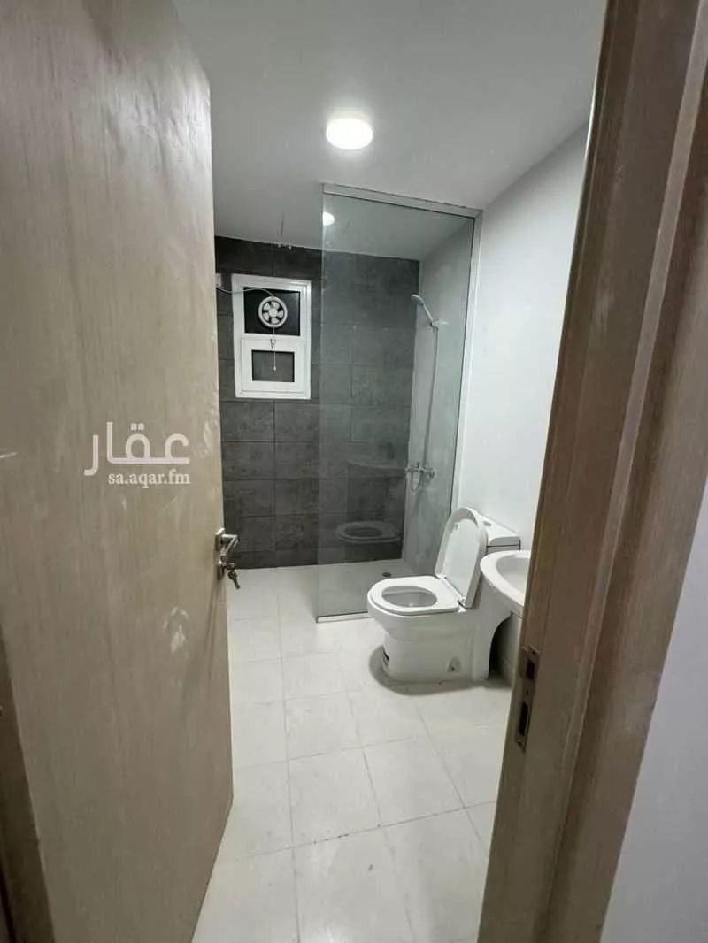 9 bedroom apartment in Al Fursan 22