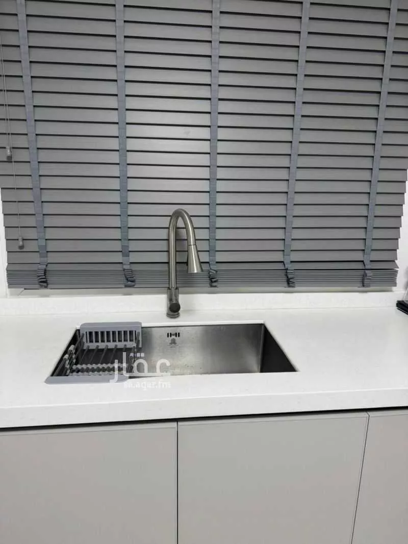 9 bedroom apartment in Al Fursan 4