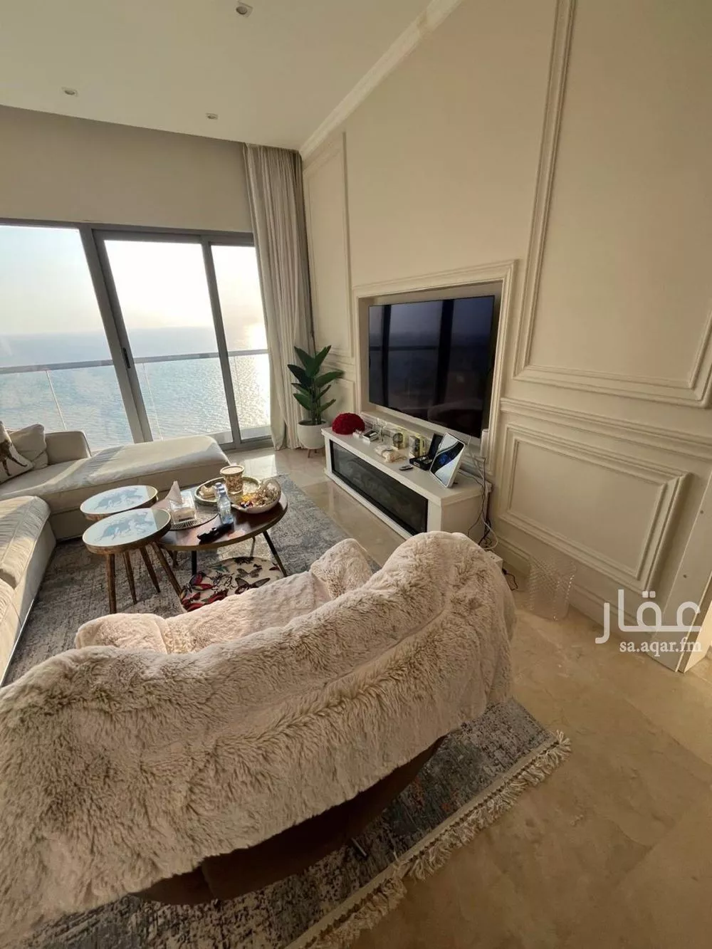 3 bedroom apartment in Al Shati 5