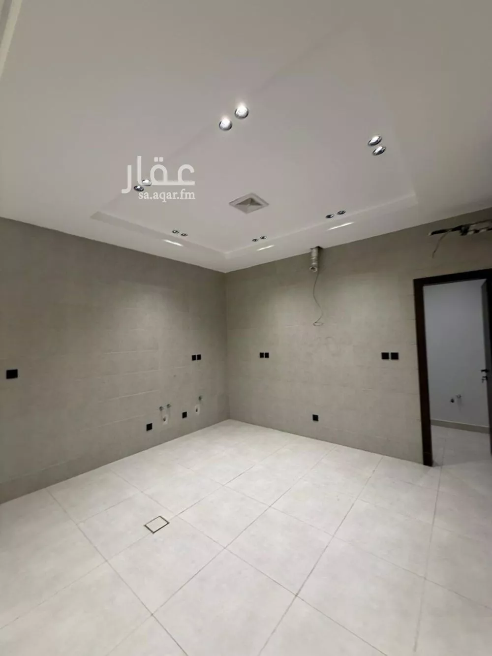 شقة 5 غرف في الريان 20
