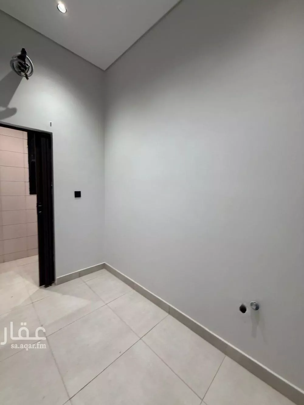 شقة 5 غرف في الريان 21